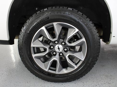 Used 2020 Chevrolet Silverado 1500 RST AWD/4WD image 87