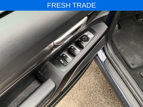 Used 2024 Kia Telluride S image 11