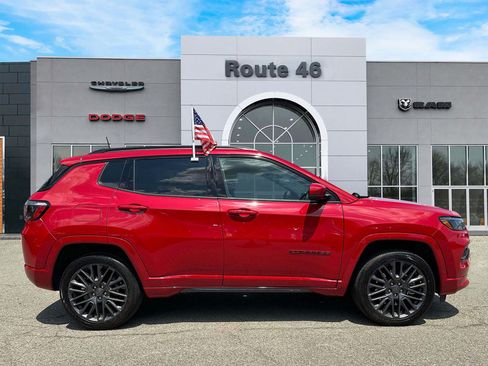 Used 2024 Jeep Compass Limited AWD/4WD image 6