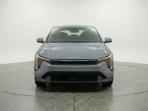 Used 2025 Kia K4 LXS FWD image 2