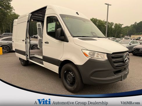 Used 2026 Mercedes-Benz Sprinter 2500 image 19