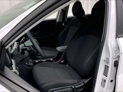 Certified 2024 Hyundai Kona SE image 8