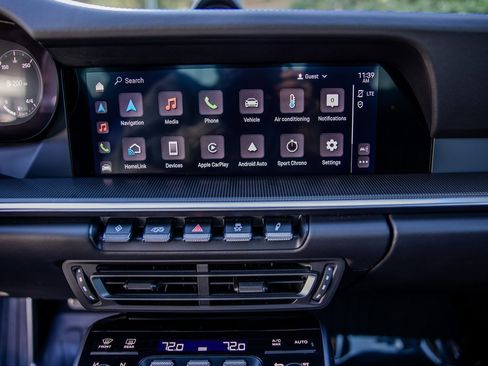 Used 2022 Porsche 911 Carrera image 9