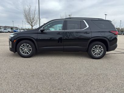Used 2023 Chevrolet Traverse LT