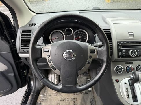 Used 2010 Nissan Sentra 2.0 SR w/ Convenience Pkg image 18
