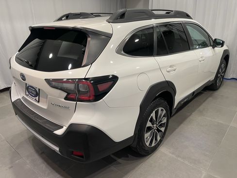 Used 2024 Subaru Outback Limited image 7