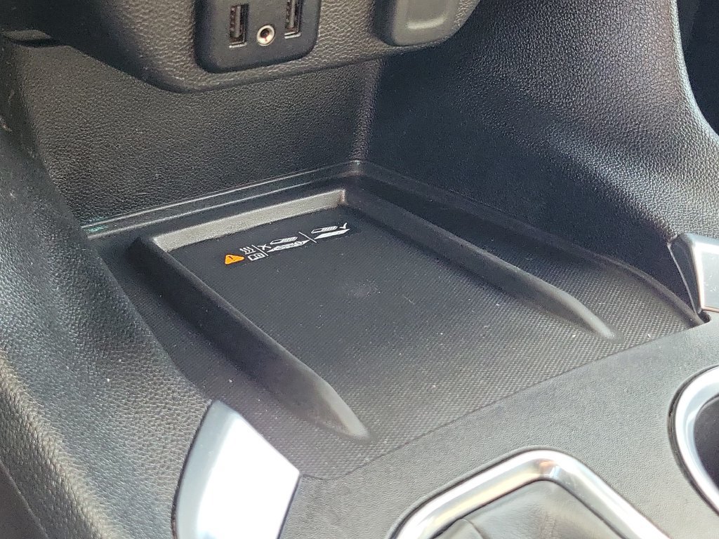 Used 2022 Chevrolet Traverse LT FWD image 27