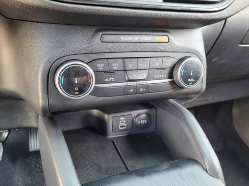 Used 2025 Ford Escape ST-Line AWD/4WD image 21