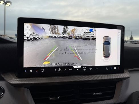 New 2026 Ford Explorer Active w/ Active Comfort Package image 32