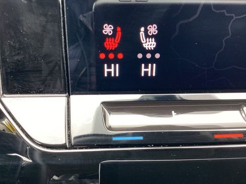 Used 2024 Volkswagen Atlas SE image 20