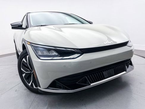 Used 2022 Kia EV6 Wind image 3