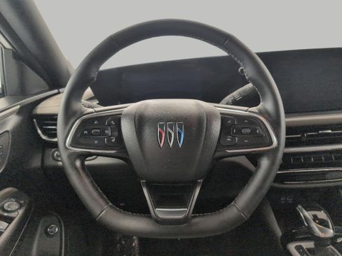 Certified 2024 Buick Envista Avenir FWD image 5