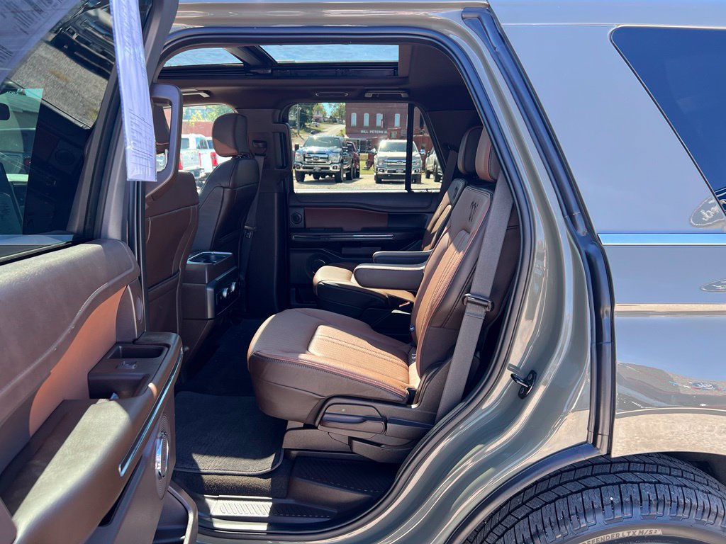 Used 2024 Ford Expedition King Ranch AWD/4WD image 17