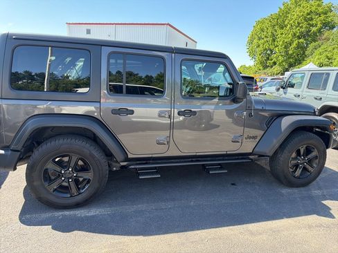 Used 2019 Jeep Wrangler Unlimited Sport AWD/4WD image 5