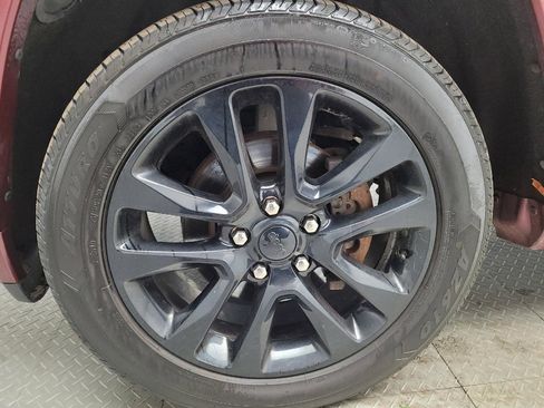 Used 2019 Jeep Grand Cherokee Altitude image 31