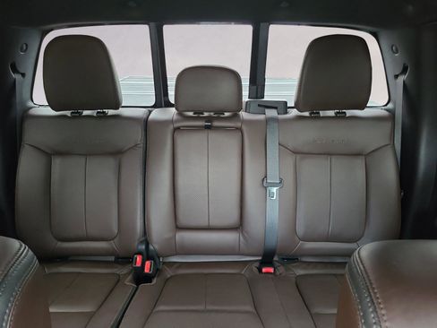 Used 2012 Ford F150 Platinum RWD image 18