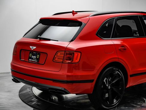 Used 2019 Bentley Bentayga image 14