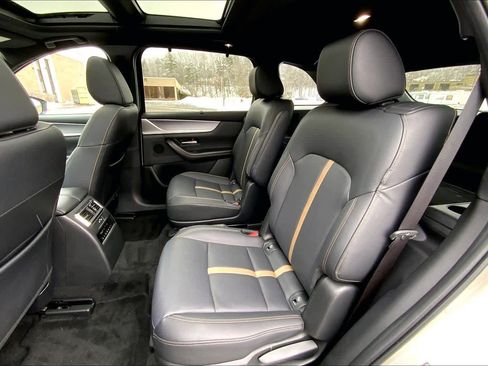 Used 2024 MAZDA CX-90 3.3 Turbo S w/ Premium Package image 21