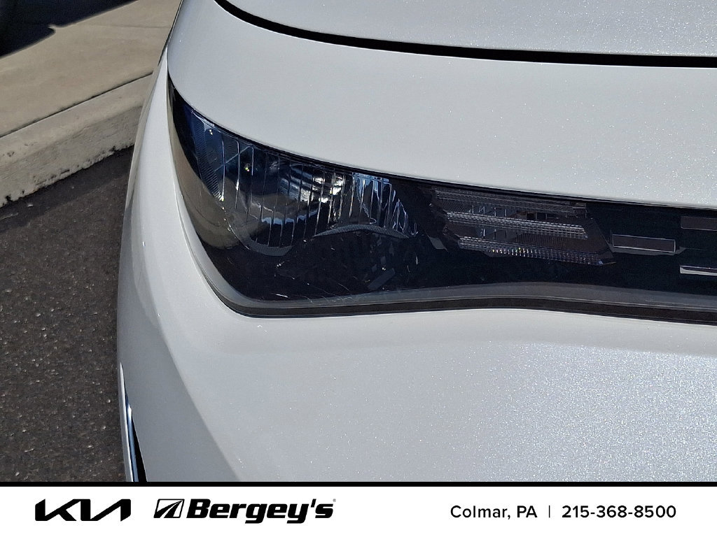 Certified 2024 Kia Soul EX FWD image 11
