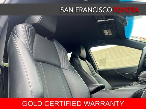 Certified 2022 Toyota Venza Limited AWD/4WD image 21