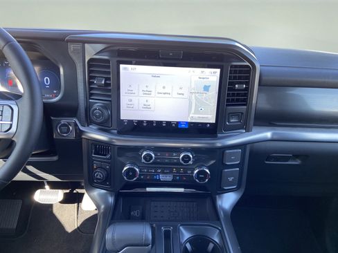 New 2025 Ford F150 Lariat w/ Equipment Group 502A High image 14