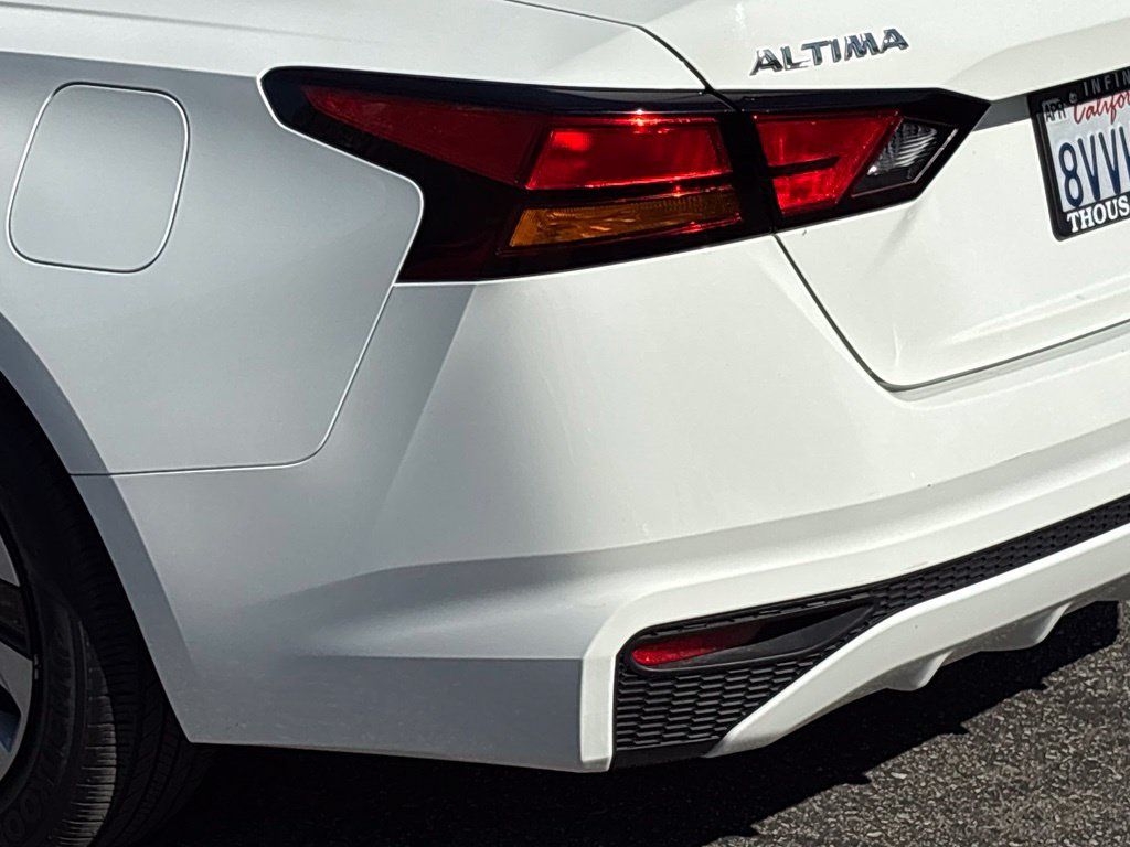 Certified 2021 Nissan Altima 2.5 S FWD image 8