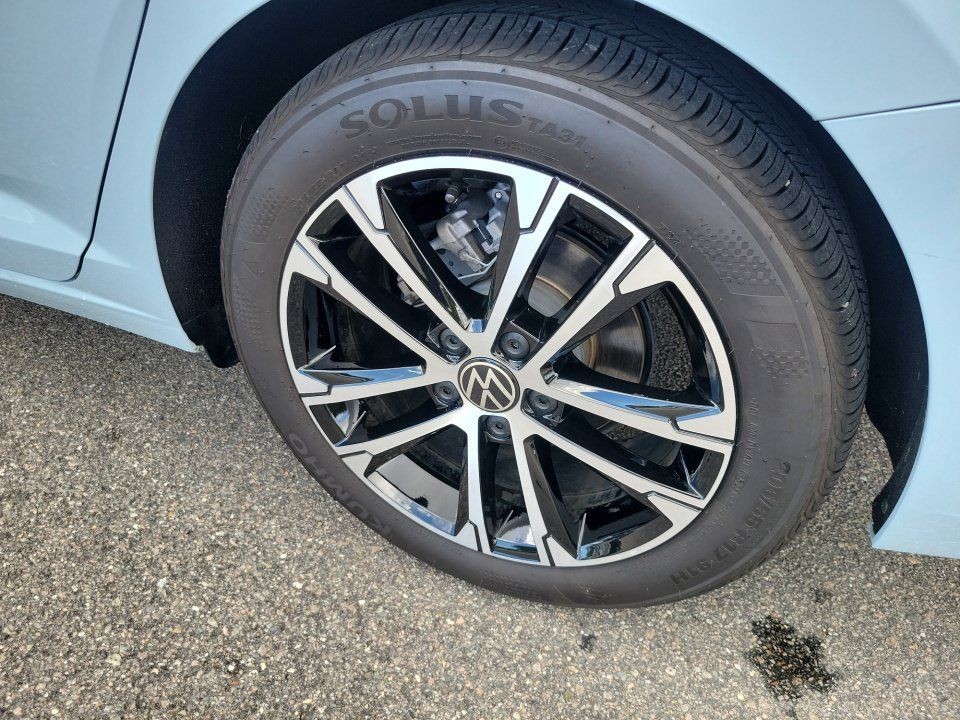 Certified 2026 Volkswagen Jetta Sport FWD image 27