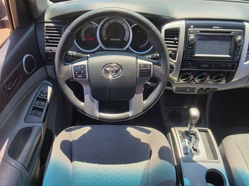 Used 2013 Toyota Tacoma 4x4 Double Cab w/ SR5 Pkg image 12