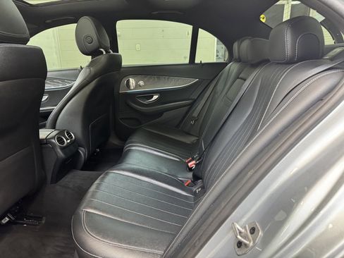 Used 2021 Mercedes-Benz E 350 4MATIC Sedan image 18