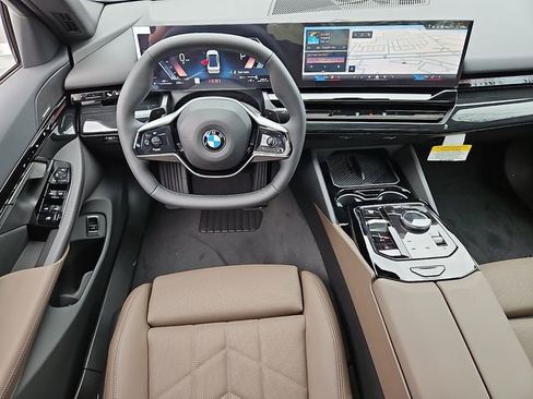 New 2026 BMW 530i xDrive AWD/4WD image 11
