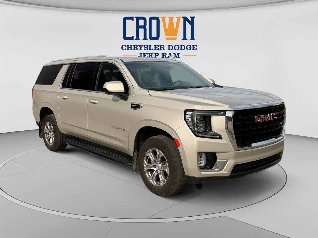 Used 2022 GMC Yukon XL SLE w/ Max Trailering Package AWD/4WD image 1