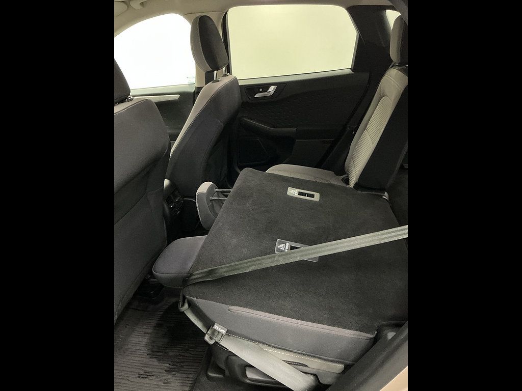 Used 2020 Ford Escape SE FWD image 19