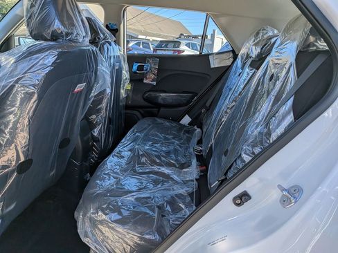 New 2026 Hyundai Venue SE image 13