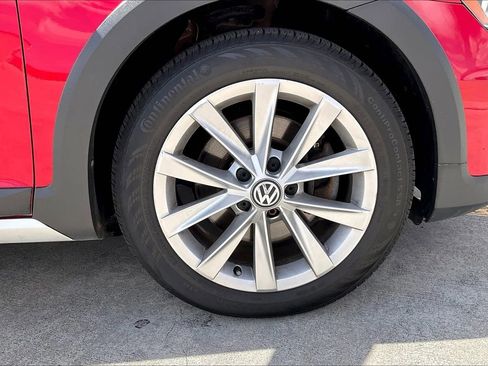 Used 2017 Volkswagen Golf Alltrack SE image 43