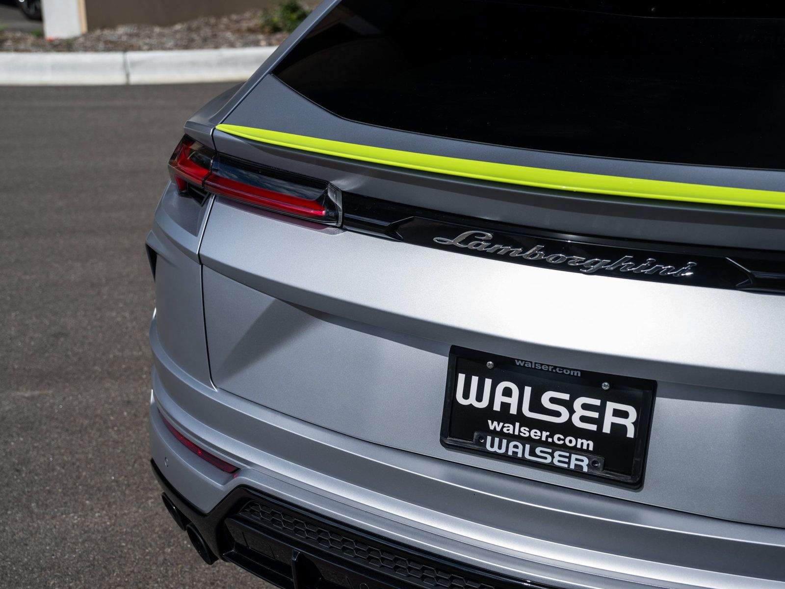 Used 2021 Lamborghini Urus AWD/4WD image 13