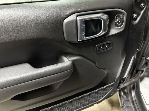 New 2026 Jeep Gladiator Sport image 19