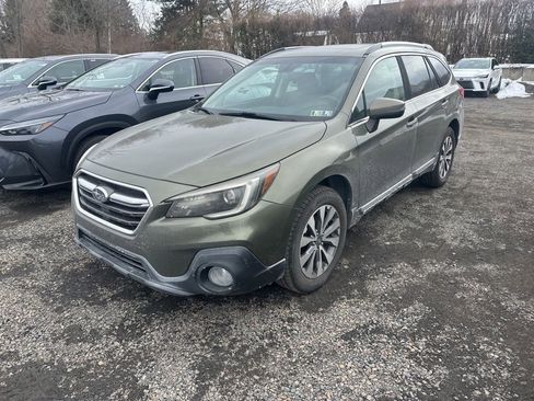 Used 2018 Subaru Outback 3.6R Touring image 3
