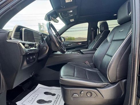 Used 2022 Cadillac Escalade ESV Sport w/ Touring Package image 12