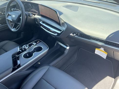 New 2025 Cadillac Lyriq Sport image 22