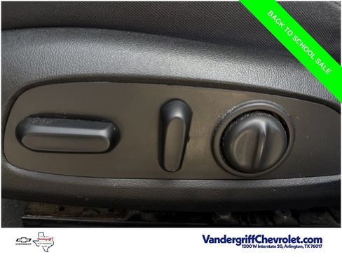 Used 2023 Chevrolet Malibu LT FWD image 24