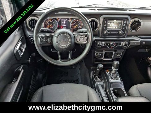 Used 2018 Jeep Wrangler Unlimited Sport image 16