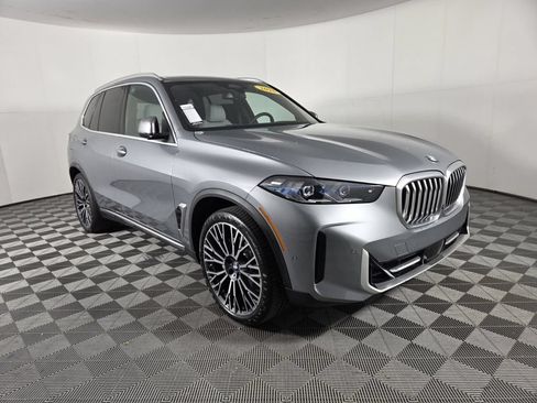 Used 2025 BMW X5 sDrive40i w/ Premium Package RWD image 2