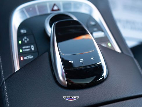 Used 2016 Mercedes-Benz S 550 4MATIC Sedan image 39