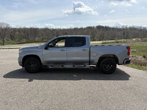 Used 2023 Chevrolet Silverado 1500 RST w/ Z71 Off-Road Package image 2