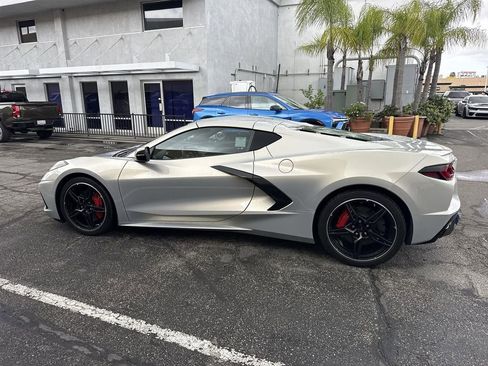 Used 2024 Chevrolet Corvette Stingray Preferred Cpe w/ Stealth Interior Trim Package image 6