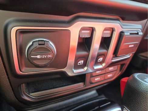 Used 2021 Jeep Wrangler Sport AWD/4WD image 27