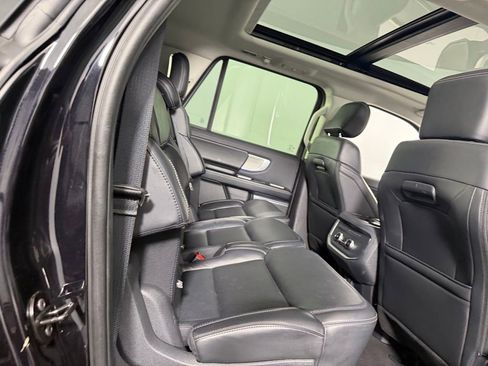 Used 2025 Ford Expedition Max Platinum AWD/4WD image 30