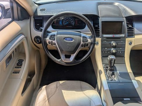 Used 2015 Ford Taurus SEL w/ Equipment Group 201A FWD image 11