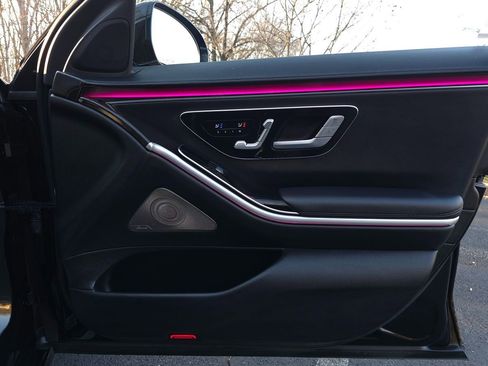 Used 2022 Mercedes-Benz S 500 4MATIC image 23