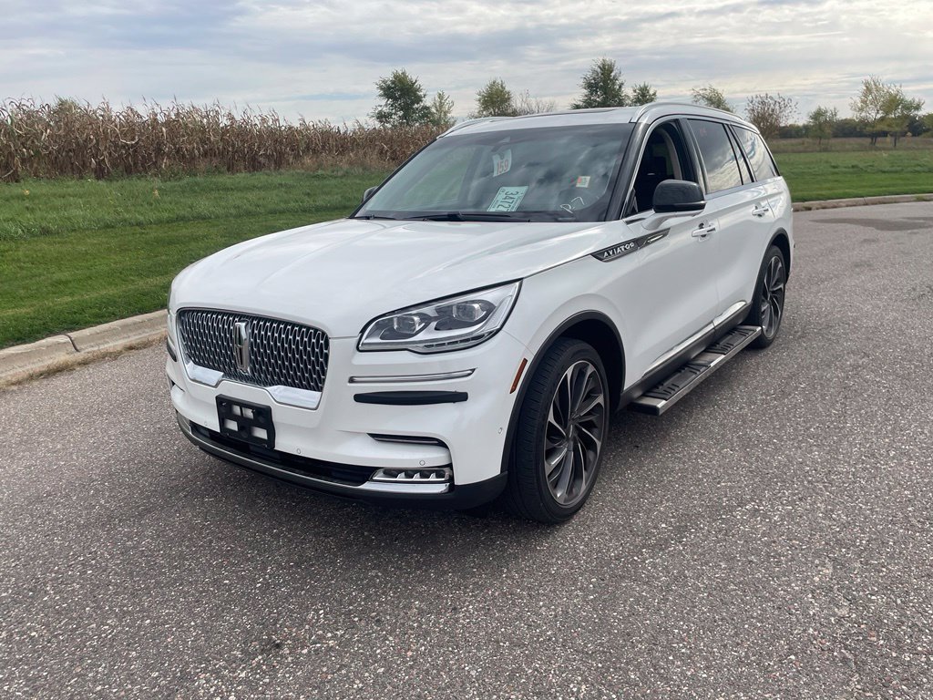 Used 2020 Lincoln Aviator Reserve w/ Equipment Group 202A AWD/4WD image 4